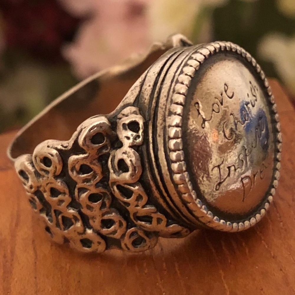 Silpada Sterling Silver “Love, Cherish, Inspire, Dream” Ring Size 7 3/4
